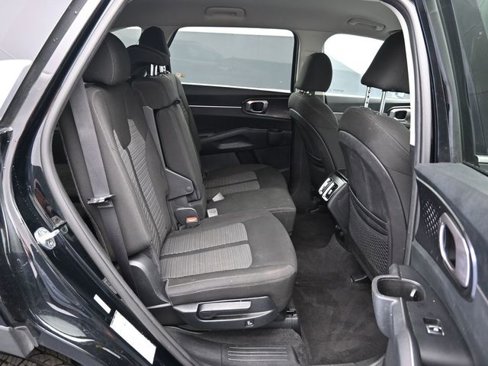 Used 2021 Kia Sorento LX image 40