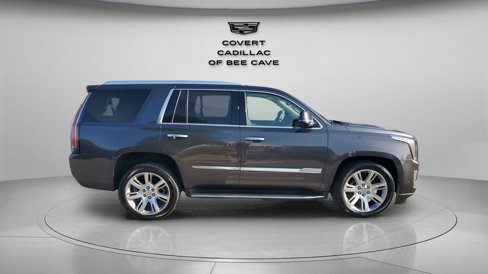 Used 2017 Cadillac Escalade Luxury image 11