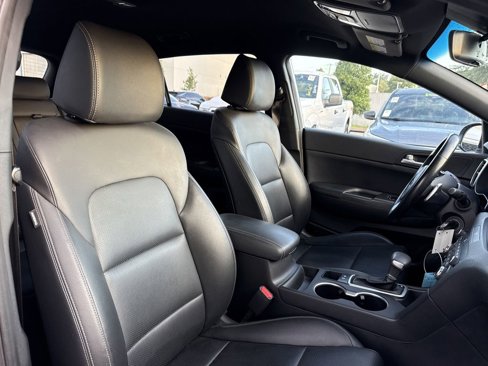Used 2020 Kia Sportage S image 18