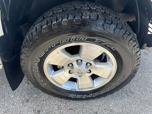 Used 2010 Toyota Tacoma PreRunner image 26