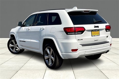 Used 2020 Jeep Grand Cherokee Altitude image 12