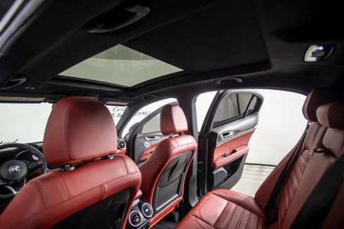 Used 2020 Alfa Romeo Stelvio Ti Sport image 21