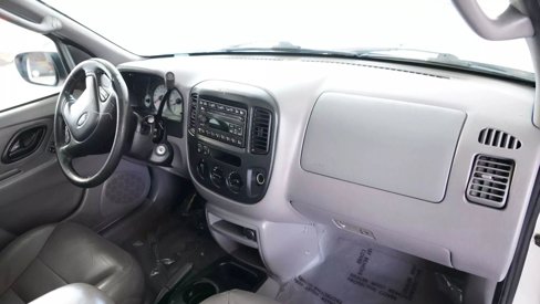 Used 2001 Ford Escape XLT image 9