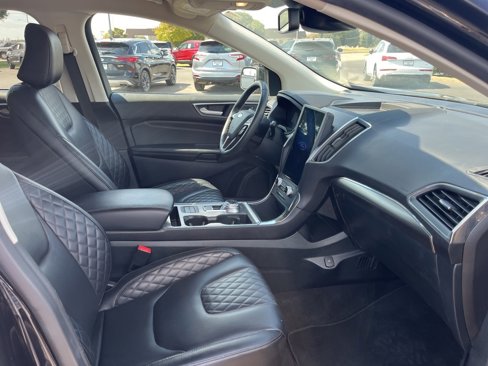 Used 2024 Ford Edge Titanium image 7