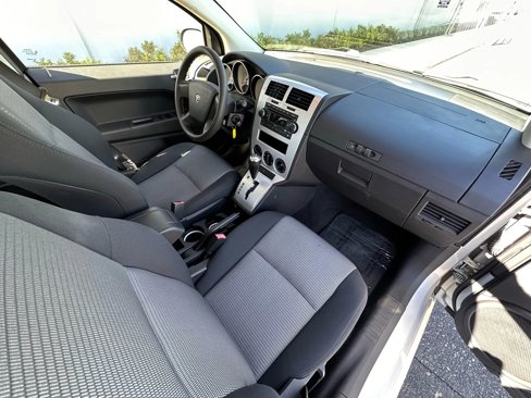 Used 2008 Dodge Caliber SXT image 7