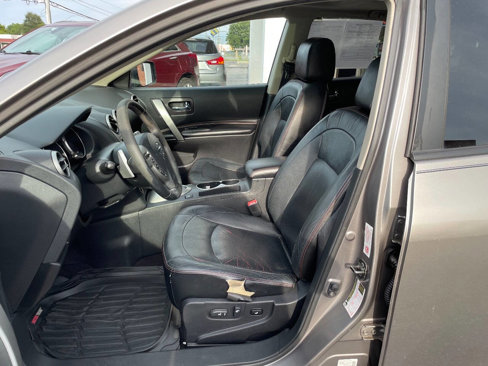 Used 2009 Nissan Rogue SL w/ Premium Pkg image 14