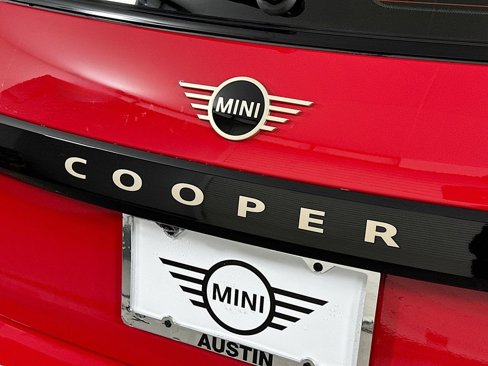 New 2025 MINI Cooper 2-Door Hardtop image 21
