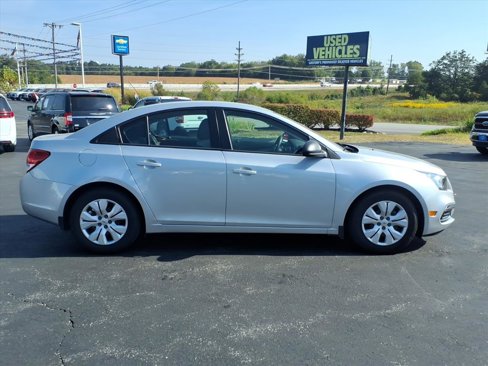 Used 2016 Chevrolet Cruze LS image 25