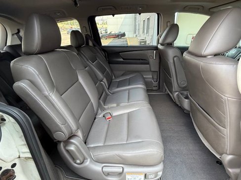 Used 2013 Honda Odyssey Touring image 16