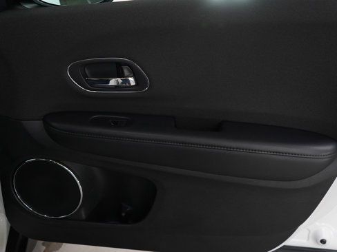 Used 2019 Honda HR-V EX image 9
