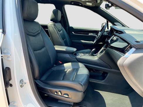 Used 2023 Cadillac XT6 Premium Luxury image 29