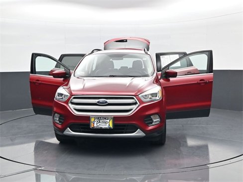 Used 2019 Ford Escape SEL image 31