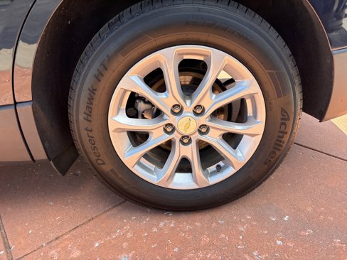 Used 2020 Chevrolet Equinox LT image 9
