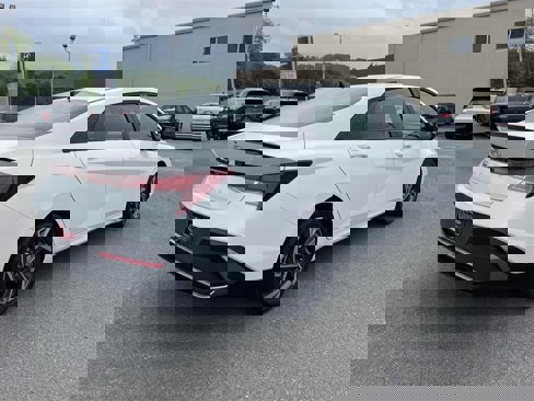 New 2025 Hyundai Elantra Sport image 4