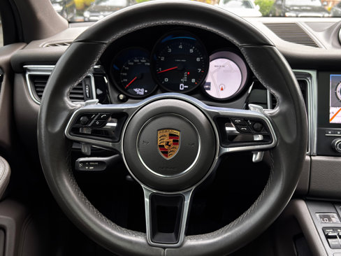 Used 2018 Porsche Macan image 15