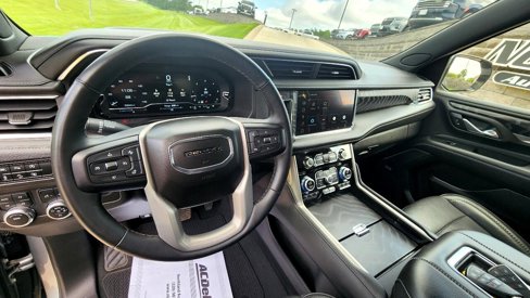 Used 2023 GMC Yukon Denali image 14