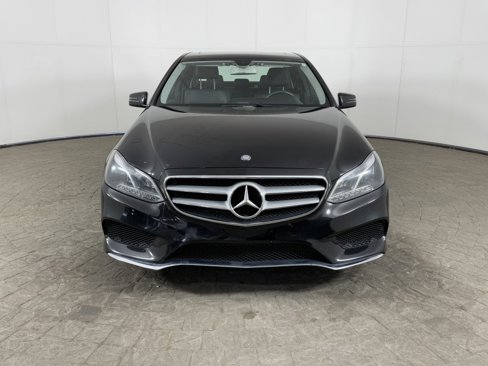 Used 2014 Mercedes-Benz E 350 4MATIC Sedan image 2