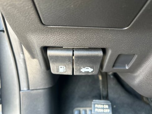 Used 2023 Nissan Murano SV image 21
