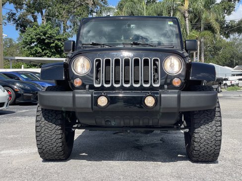 Used 2016 Jeep Wrangler Unlimited Sahara w/ Connectivity Group image 7