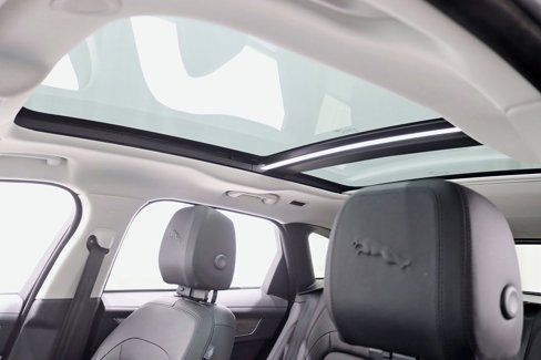 Used 2022 Jaguar F-PACE S image 27
