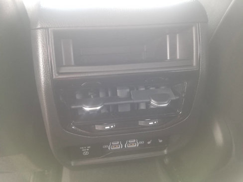 Certified 2022 Jeep Grand Cherokee Limited image 11