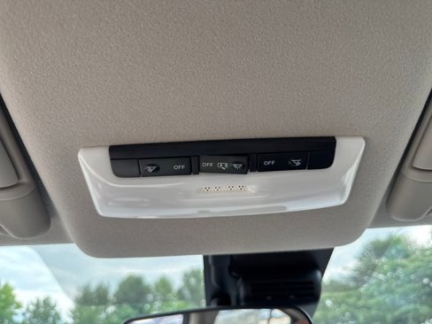 New 2025 Nissan Versa S w/ Trunk Package image 27