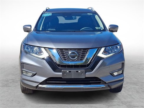 Used 2019 Nissan Rogue SL image 2