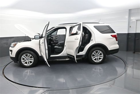Used 2019 Ford Explorer XLT w/ Equipment Group 202A image 38