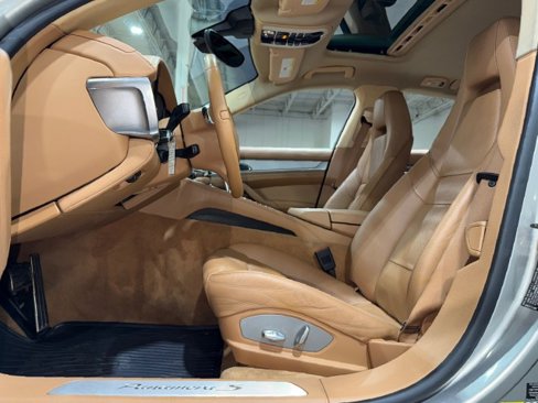 Used 2012 Porsche Panamera image 10