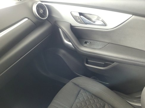 Used 2020 Chevrolet Blazer LT image 34