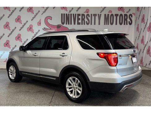 Used 2017 Ford Explorer XLT w/ Equipment Group 202A image 12