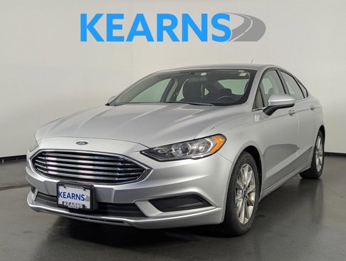 Used 2017 Ford Fusion SE w/ Fusion SE Technology Package image 1