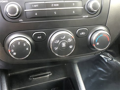 Used 2016 Kia Forte LX image 17