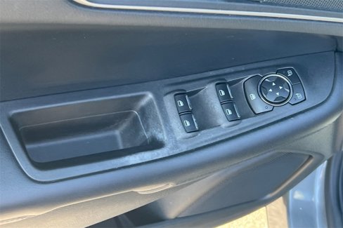Used 2022 Ford Edge SEL image 16