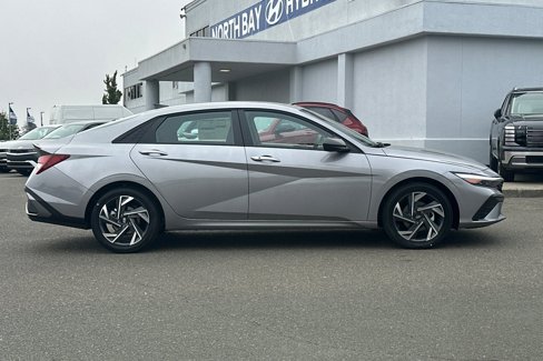 New 2025 Hyundai Elantra Sport image 3