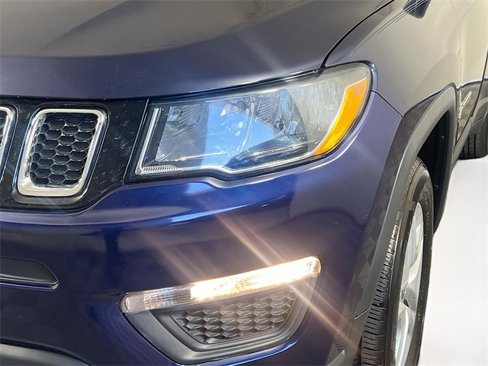 Used 2018 Jeep Compass Sport image 30
