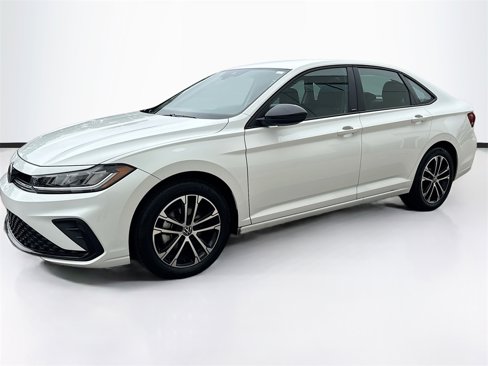 Certified 2025 Volkswagen Jetta Sport image 1