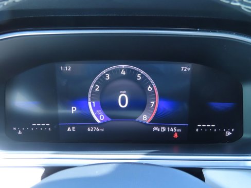 Certified 2025 Volkswagen Taos SE image 34