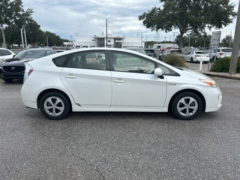 Used 2014 Toyota Prius Four image 6