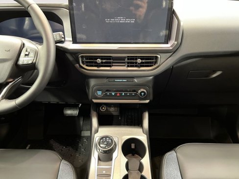 New 2025 Ford Bronco Sport Outer Banks image 13