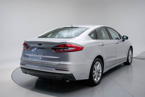 Used 2019 Ford Fusion SE image 19