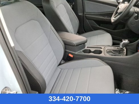 New 2025 Volkswagen Jetta SE image 16