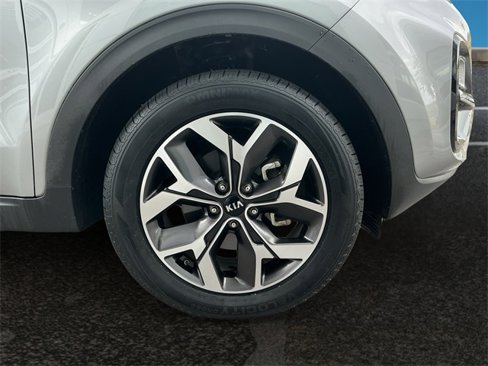 Used 2022 Kia Sportage EX image 28