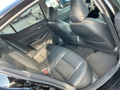 Used 2020 Nissan Altima 2.5 SR w/ Premium Package image 23