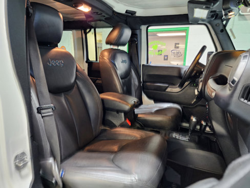 Used 2018 Jeep Wrangler Unlimited Sport S image 24