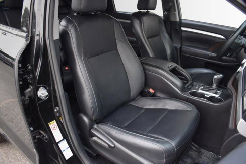 Used 2014 Toyota Highlander XLE image 32
