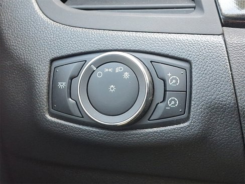 Used 2011 Ford Edge SE w/ 101A Rapid Spec Order Code image 25