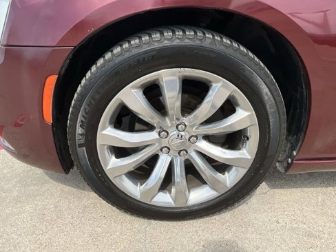 Used 2019 Chrysler 300 Limited image 46