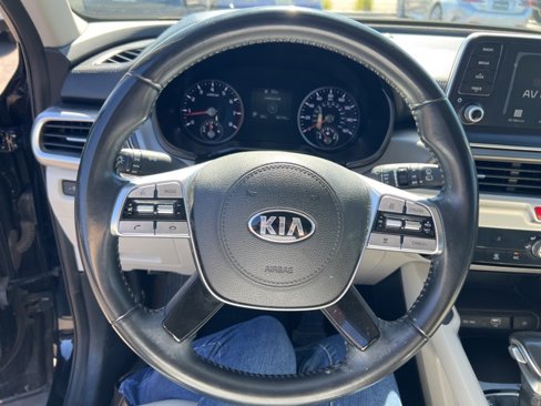 Used 2020 Kia Telluride S image 16