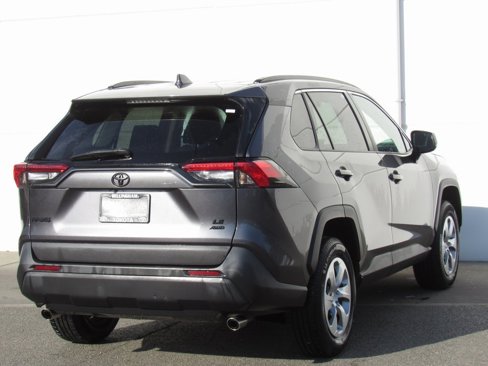 Certified 2020 Toyota RAV4 LE image 6